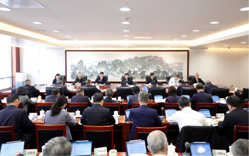 公司黨組理論學(xué)習(xí)中心組開(kāi)展民主生活會(huì)會(huì)前集中學(xué)習(xí)