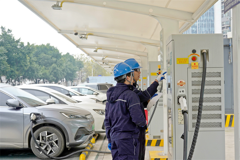 春節(jié)假期國(guó)家電網(wǎng)智慧車(chē)聯(lián)網(wǎng)平臺(tái)充電量超1.8億千瓦時(shí)