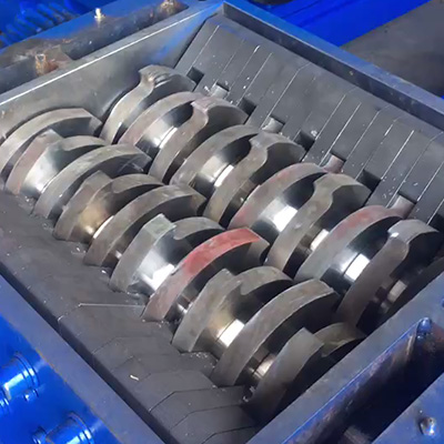 400型小型撕碎機(jī)撕碎